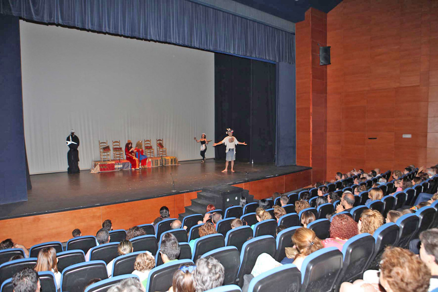 Un musical en el Centro Cultural de la Villa clausura el Cuentacuentos 'Léeme un cuento'