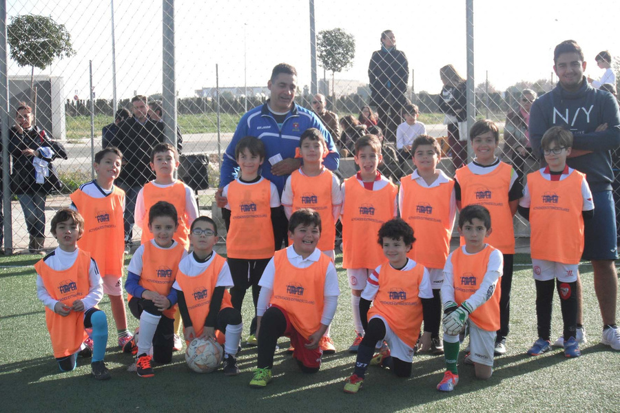 Fútbol escolar por Navidad