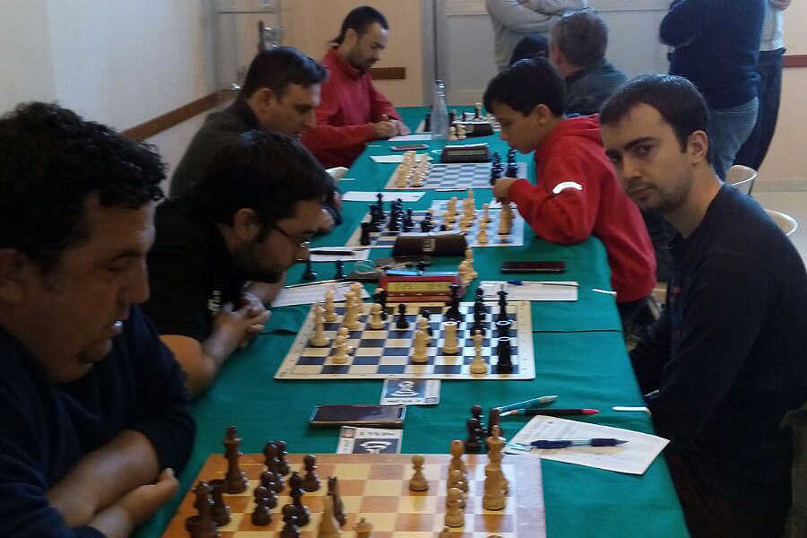 La primera derrota confirma los Play Off