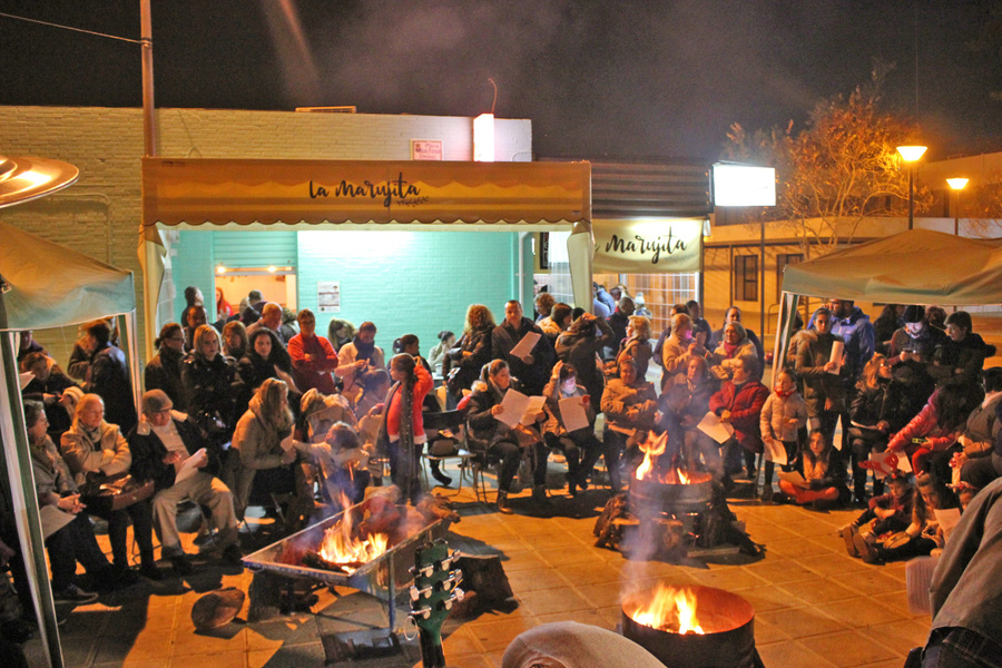 Gran ambiente navideño en la Zambombá Flamenca de ‘El Olivo’