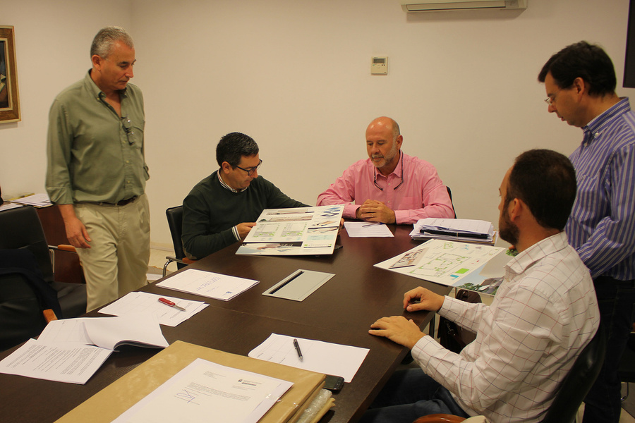 La Rinconada abre los proyectos para el futuro pabellón deportivo en San José Norte