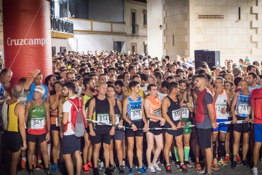 Mohamed Fadel, el único que no cambia en la Carrera Nocturna