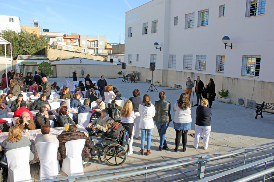 Empoderar a las personas con discapacidad y garantizar su integración e igualdad