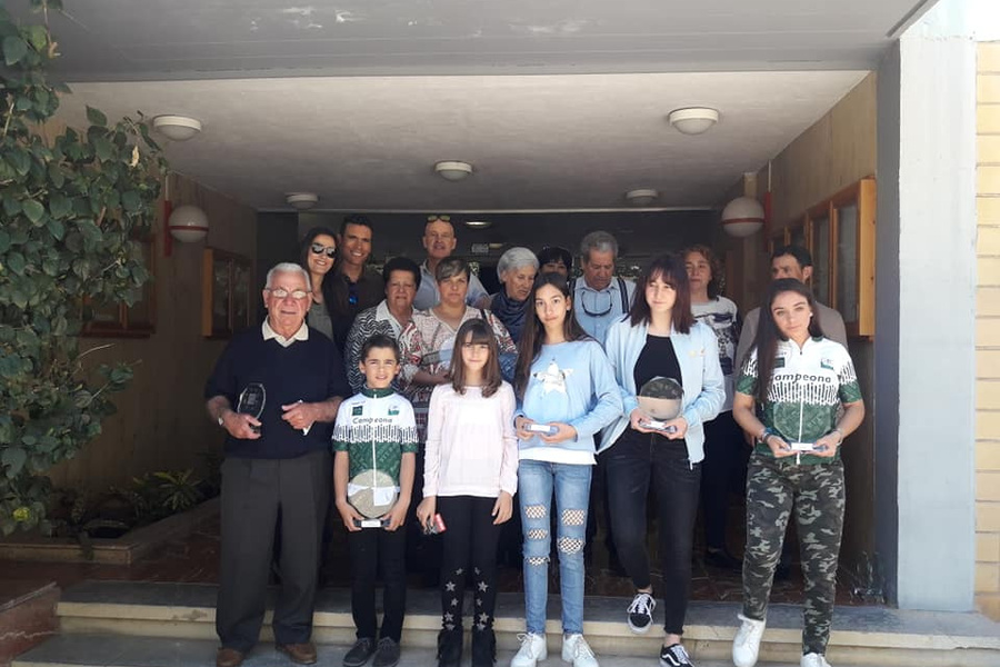 Álvaro Gómez, Nerea Cuadra y el Alevín Femenino, campeones del Circuito Provincial BTT de Sevilla