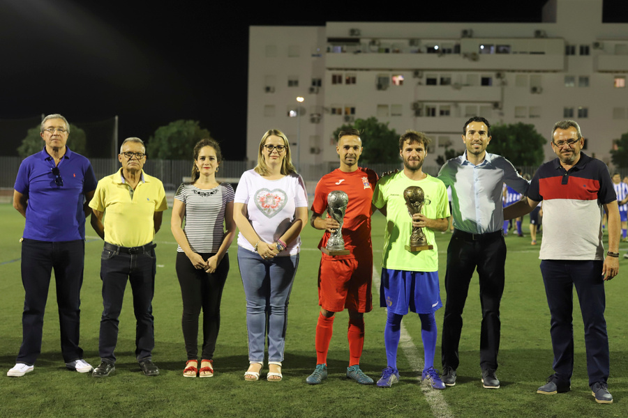 El Rinconada remonta para levantar el Trofeo de la Radio