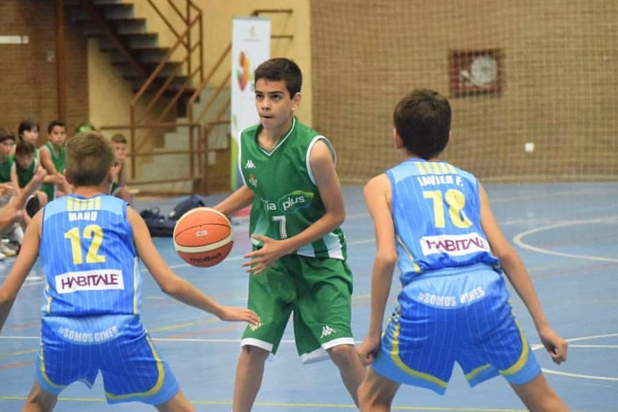 En septiembre echa a andar la nueva escuela de baloncesto del Betis Coosur