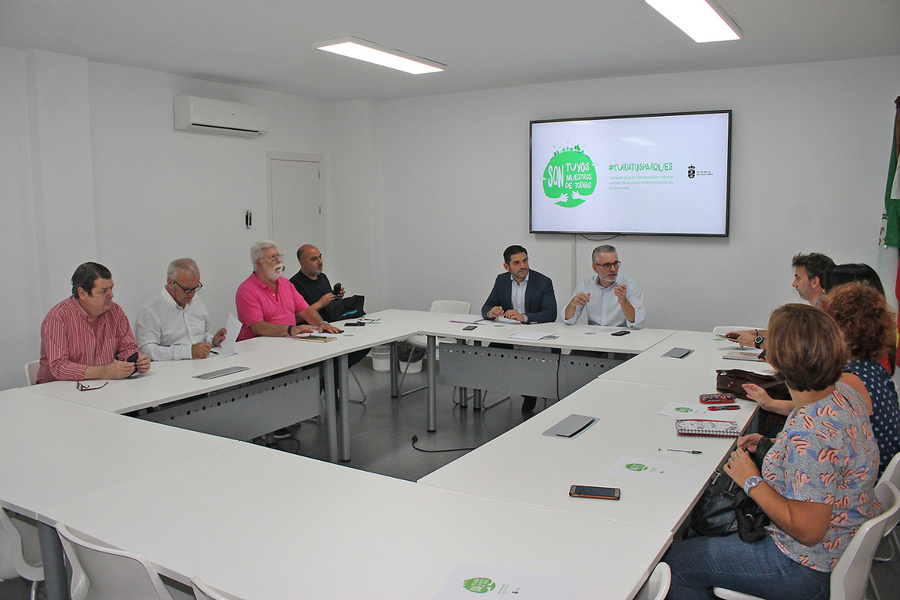 El Ayuntamiento presenta la campaña de concienciación ‘Cuida tus parques’