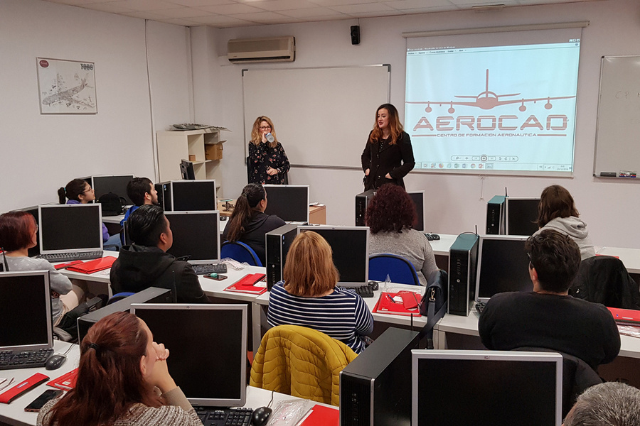 La Rinconada realiza un programa de formación aeronáutica para parados de larga duración