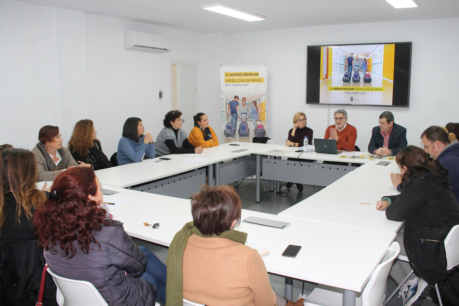 La Rinconada presenta una campaña para crear conciencia contra el bullying
