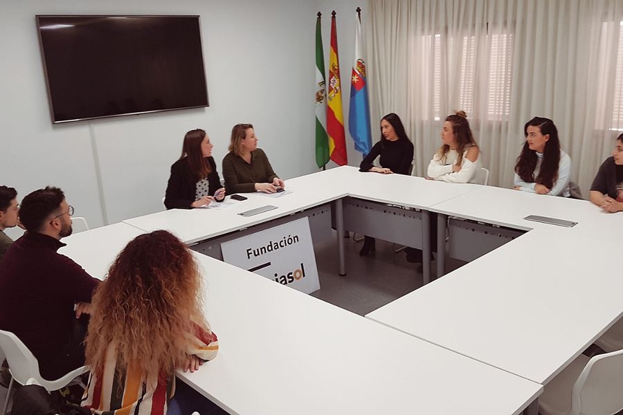 Nueve personas llegan al Ayuntamiento con una Beca 'Primera Experiencia’
