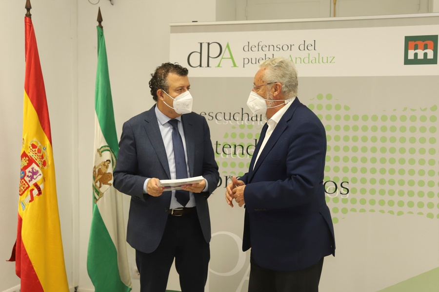 El alcalde se reúne con el Defensor del Pueblo para trasladarle las quejas sanitarias por la Atenció