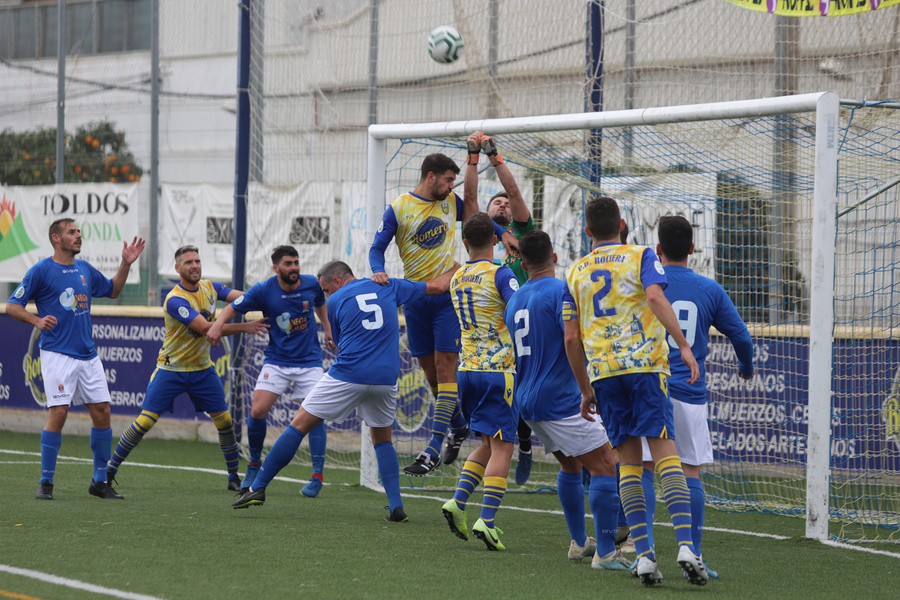2-0: Los errores atrás marcan la diferencia
