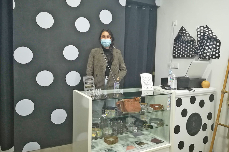 Son de Lunares abre sus puertas con ropa casual para todas las edades