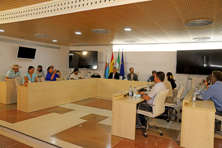 Una delegación de 6 países de América Andina, Caribe y África visitan La Rinconada para conocer el modelo de gestión de los servicios públicos