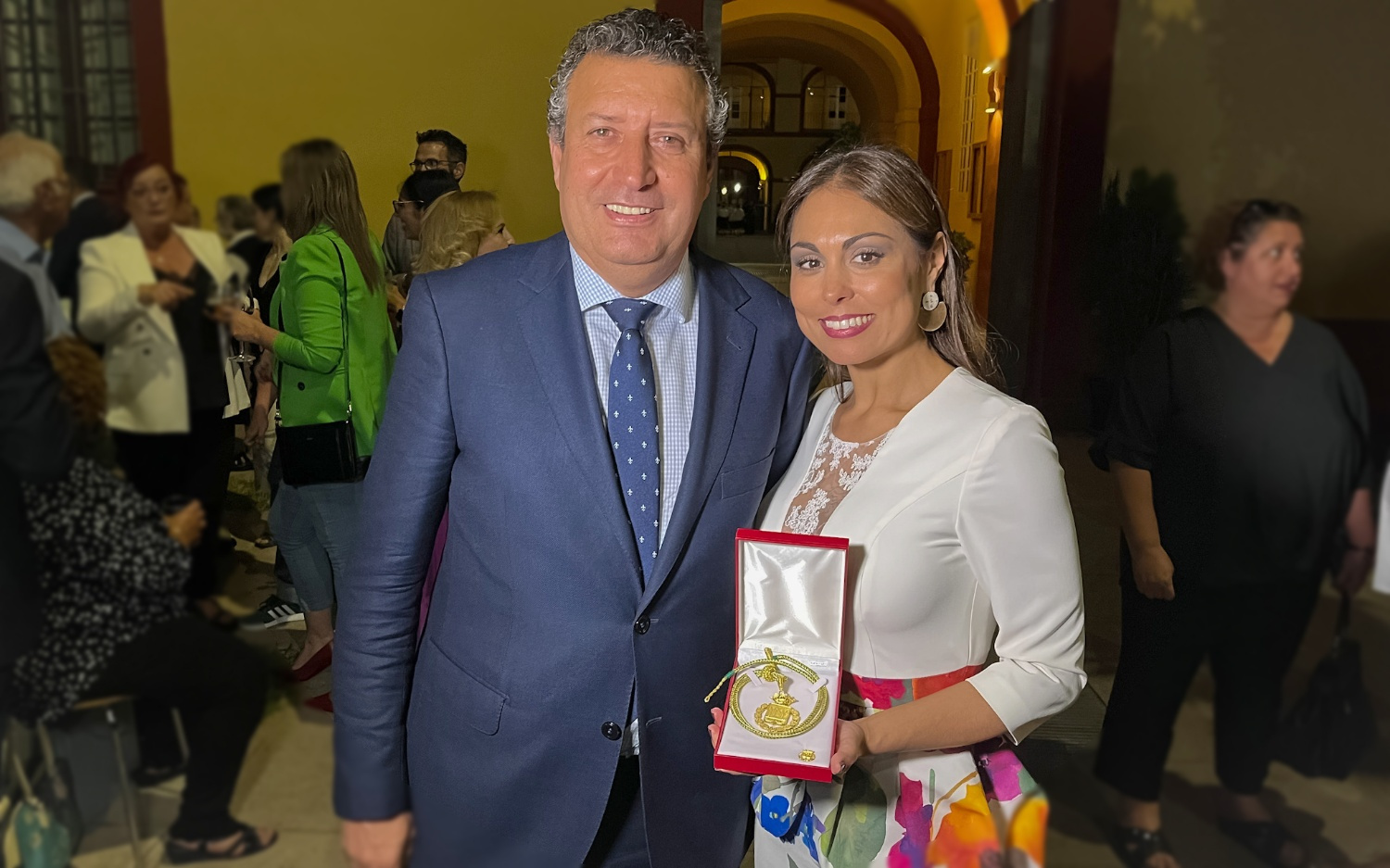 Marta Quintero recibe la Medalla de Oro de la Provincia por su trayectoria profesional
