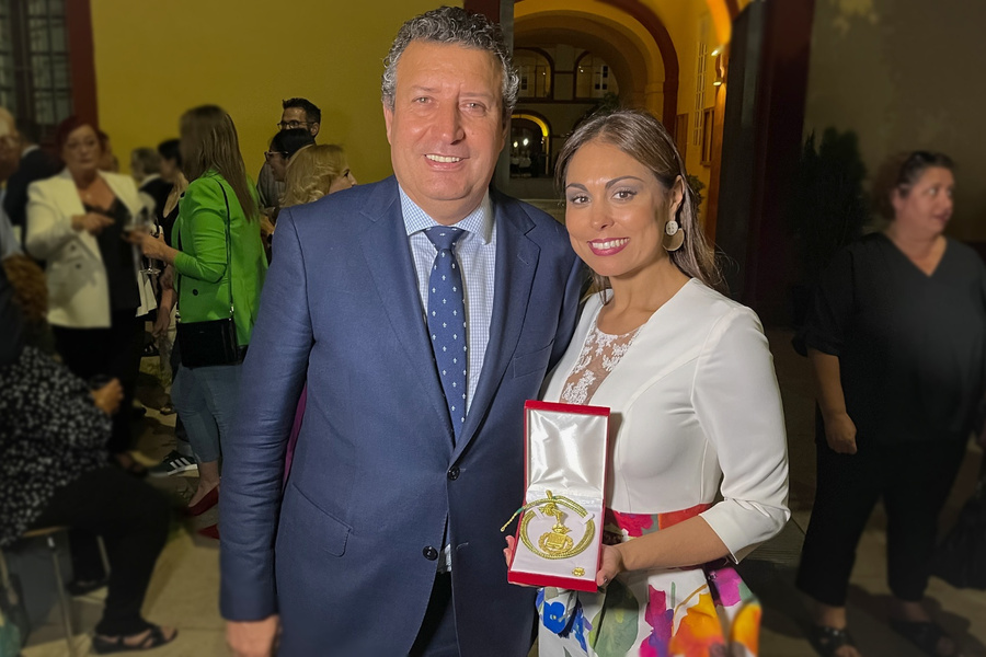 Marta Quintero recibe la Medalla de Oro de la Provincia por su trayectoria profesional