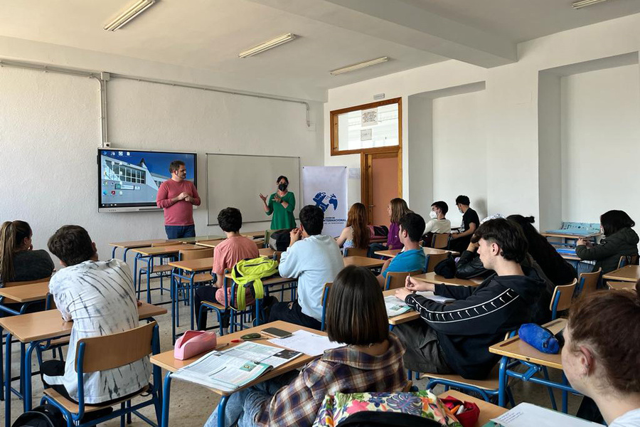 Se presenta la Oficina de Movilidad Internacional de La Rinconada en los IES