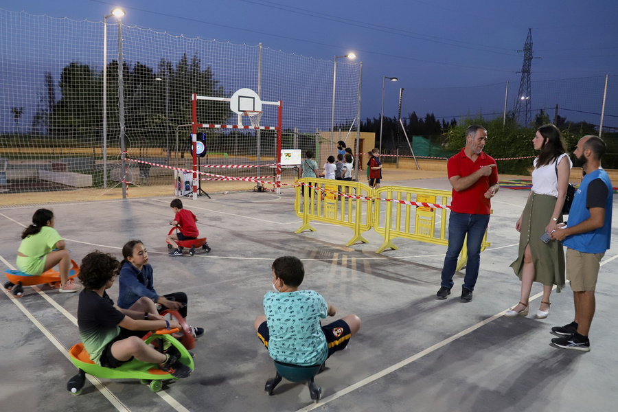 Alrededor de 300 niños y niñas disfrutan de ‘Primavera en el parque’ de la Caldera