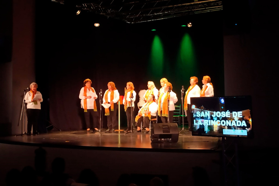 El coro Pablo Picasso participa en el XXII Certamen de Villancicos de los Centros de Participación Activa de Sevilla