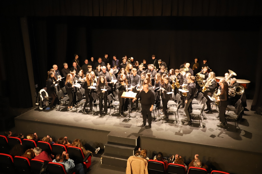 La Banda Municipal de Música ofrece su concierto navideño para los colectivos de personas mayores de la localidad