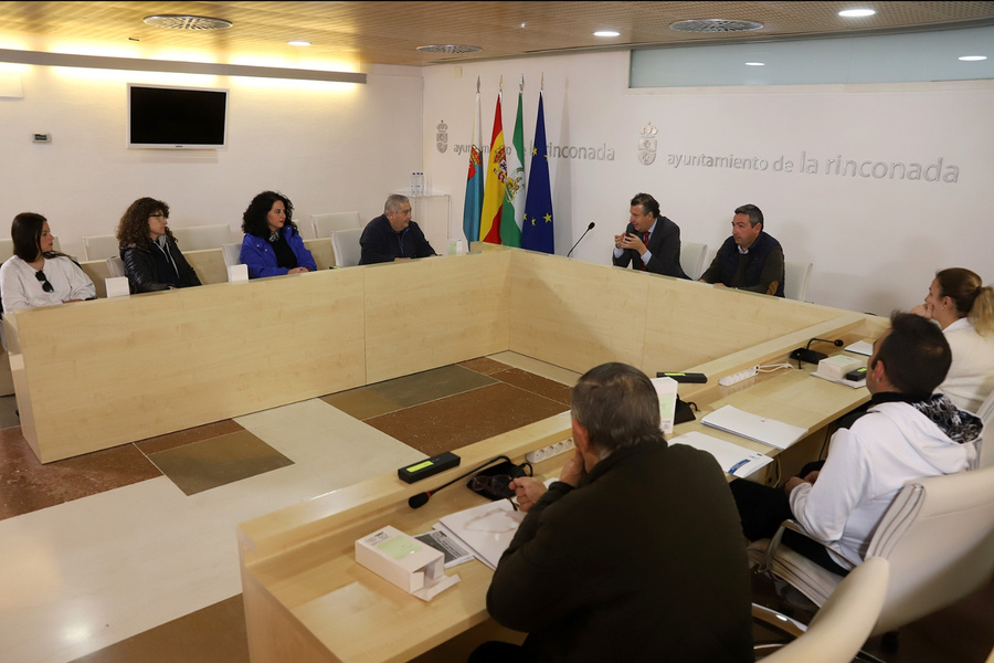 Firma del convenio para la explotación de los puestos del nuevo Mercado de Abastos, que abre el 1 de marzo
