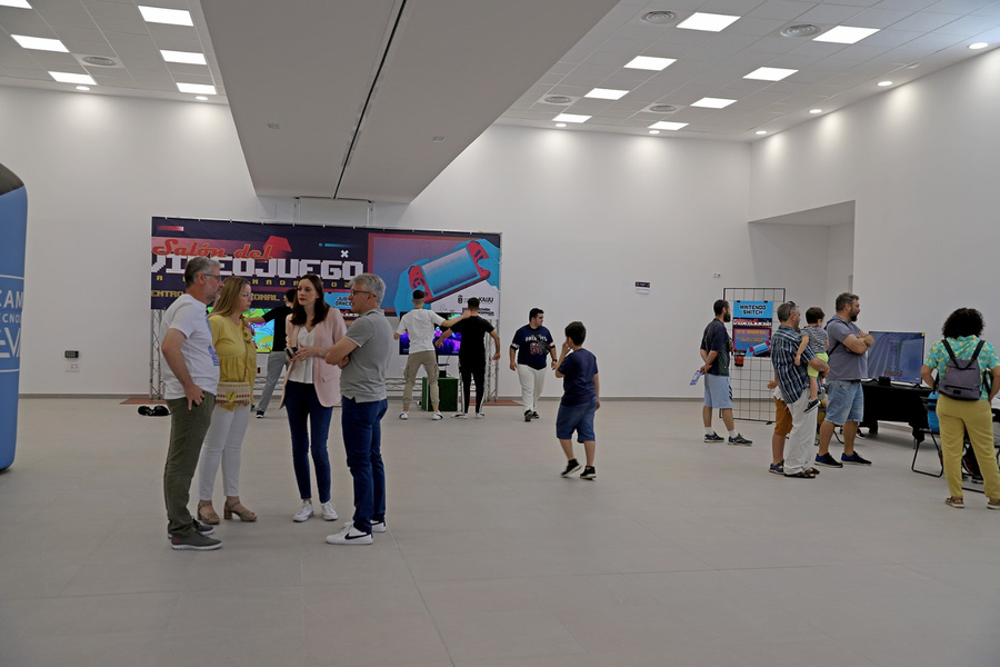 Más de medio millar de personas se dan cita en el I Salón del Videojuego