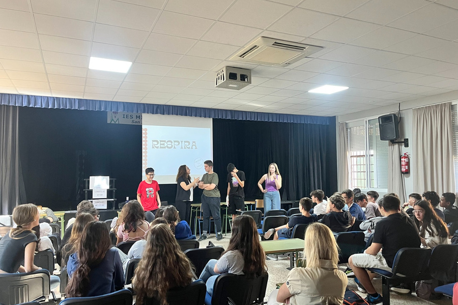 Juventud lleva cabo píldoras informativas del Aula Joven con el taller para adolescentes ‘¿Cómo entender a mis padres?’