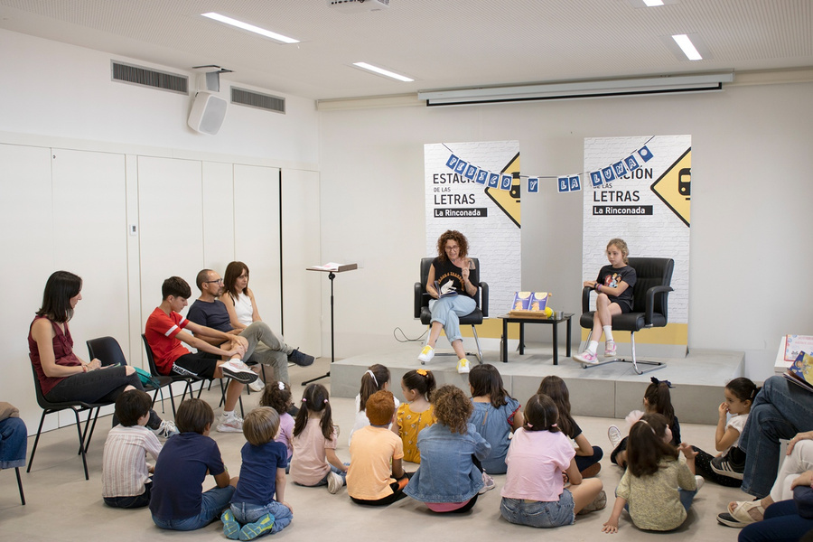 Olvido Guzmán presenta ‘Perico y la luna’ en Estación de las Letras