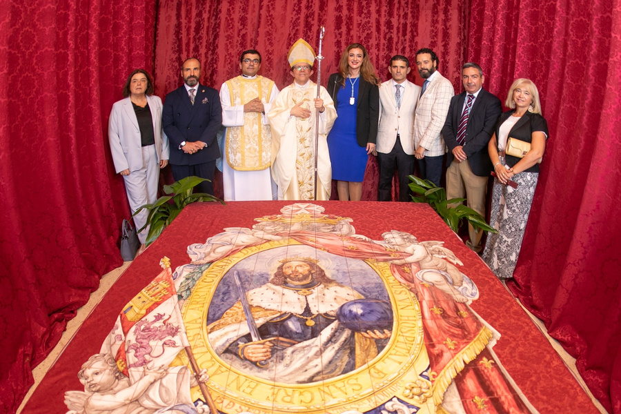 La Capilla de la Misericordia inaugura un mural-cerámico dedicado a San Fernando