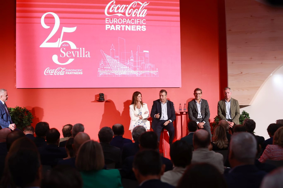 La planta de Coca-Cola de La Rinconada cumple 25 años anunciando más inversiones