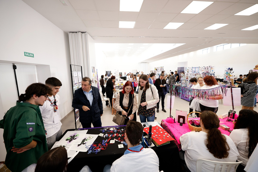 La cultura urbana reúne a más de 5.000 jóvenes en el Festival Red CreaJoven