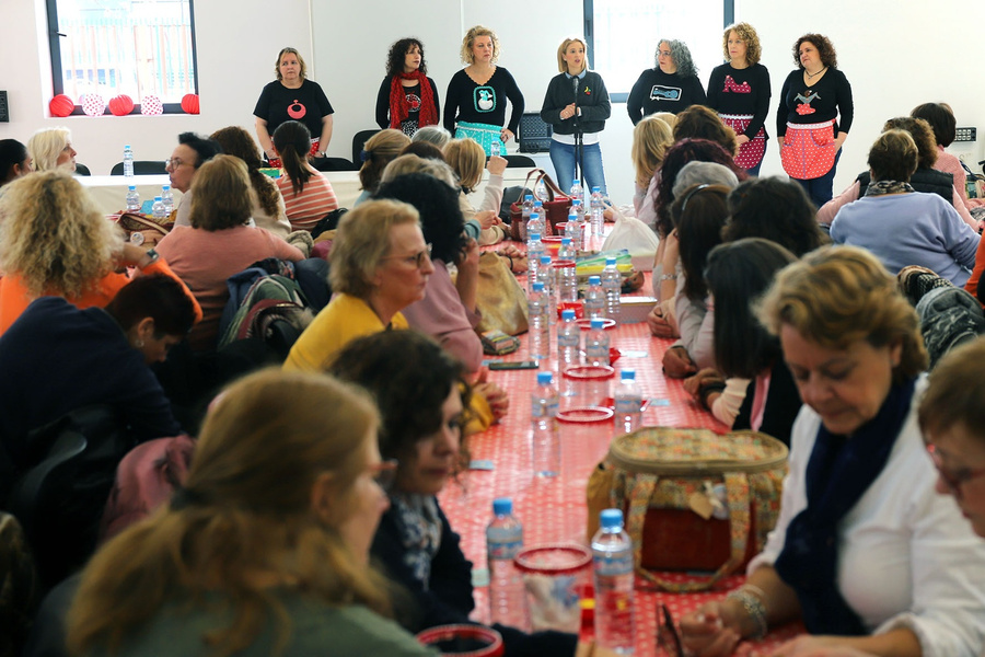 El tercer encuentro de patchwork reúne a más de cien personas en la Hacienda Santa Cruz