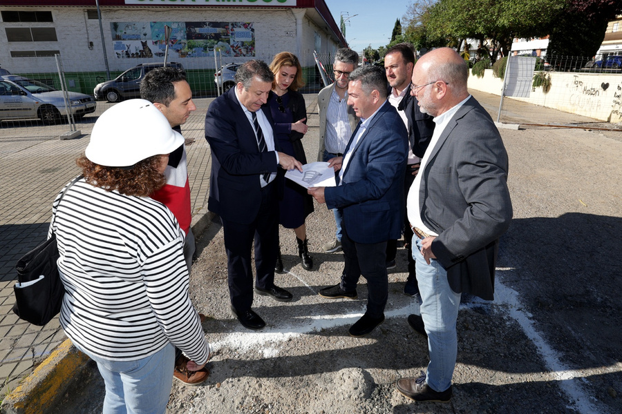 Obras para optimizar la entrada a ambos núcleos que culminará en la ampliación de las piscinas