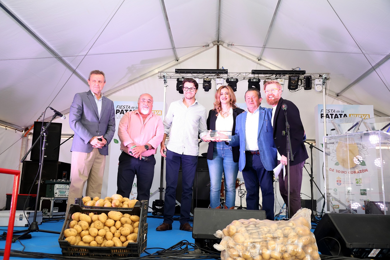 Más de 1500 personas se dan cita en la Fiesta de la Patata Nueva de La Rinconada