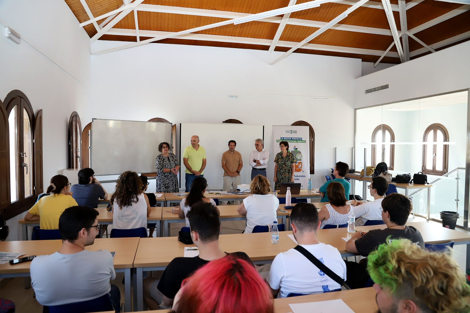 Más de 50 personas participan en Vives Emplea Saludable y en la Escuela de Empleo de ‘Marketing Digital’ y ‘Servicio Manitas’
