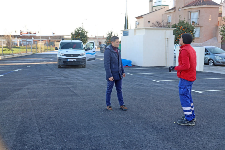 Finalizan las obras de un nuevo  aparcamiento en la zona del Tejar