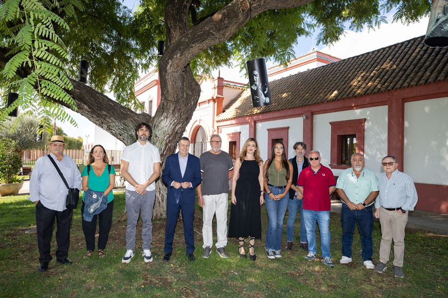 El Ayuntamiento renueva su convenio con CC.OO. y UGT para trabajar la seguridad laboral y el desarrollo de un modelo productivo Agroespacial