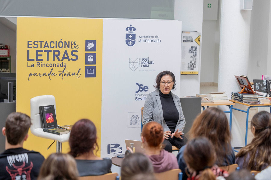 Lola Pantoja: “Si entrevistas tienes que ser humilde”