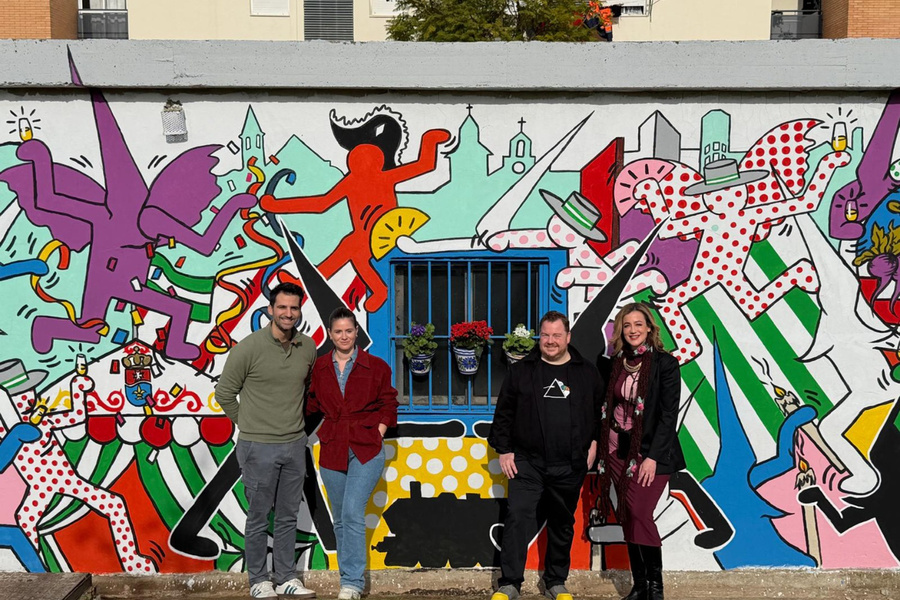 ‘Totum Revolutum’, un gran mural de Agustín Israel se suma al Museo Urbano de La Rinconada