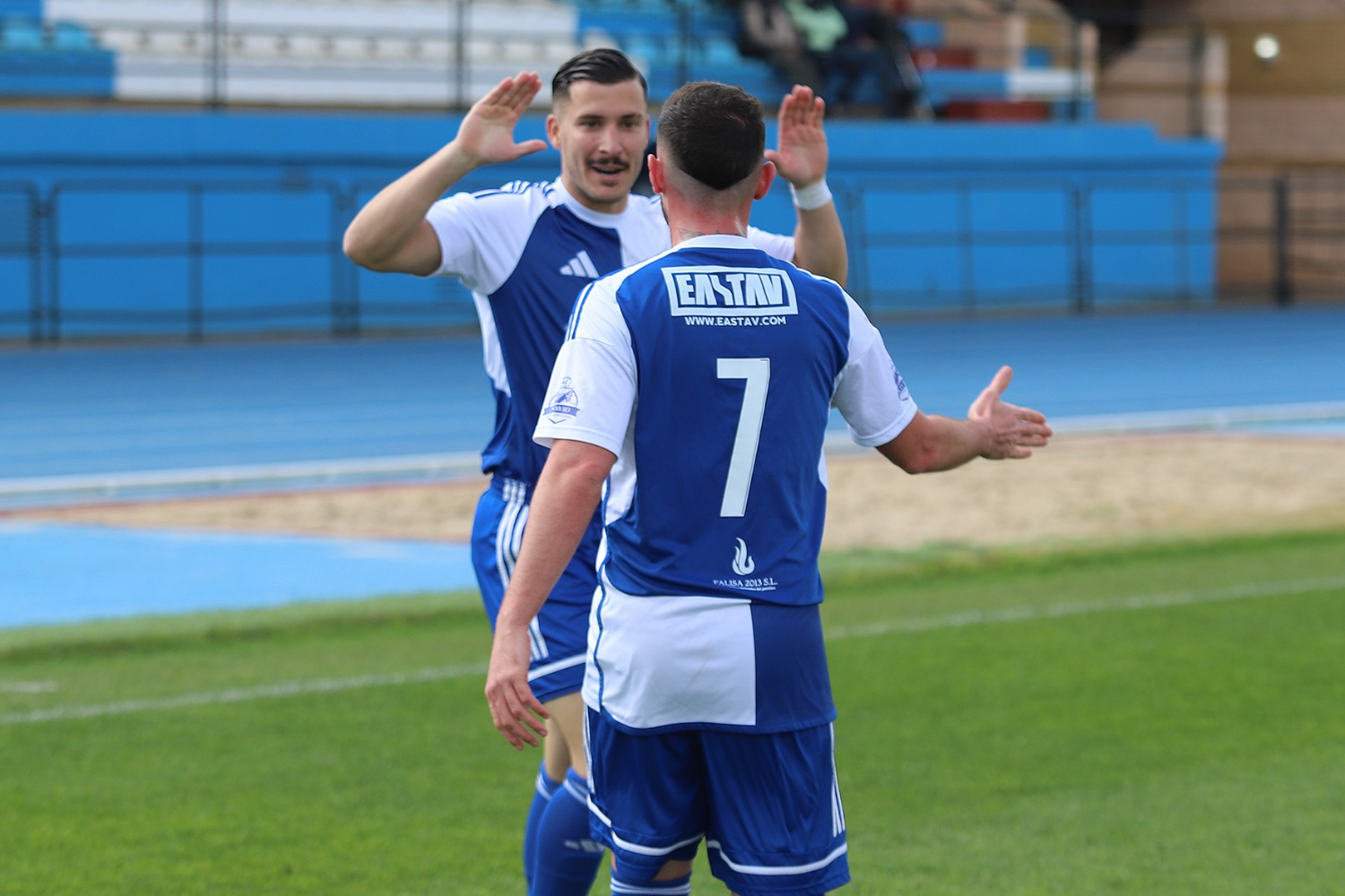 4-0: Se aferra a sus opciones