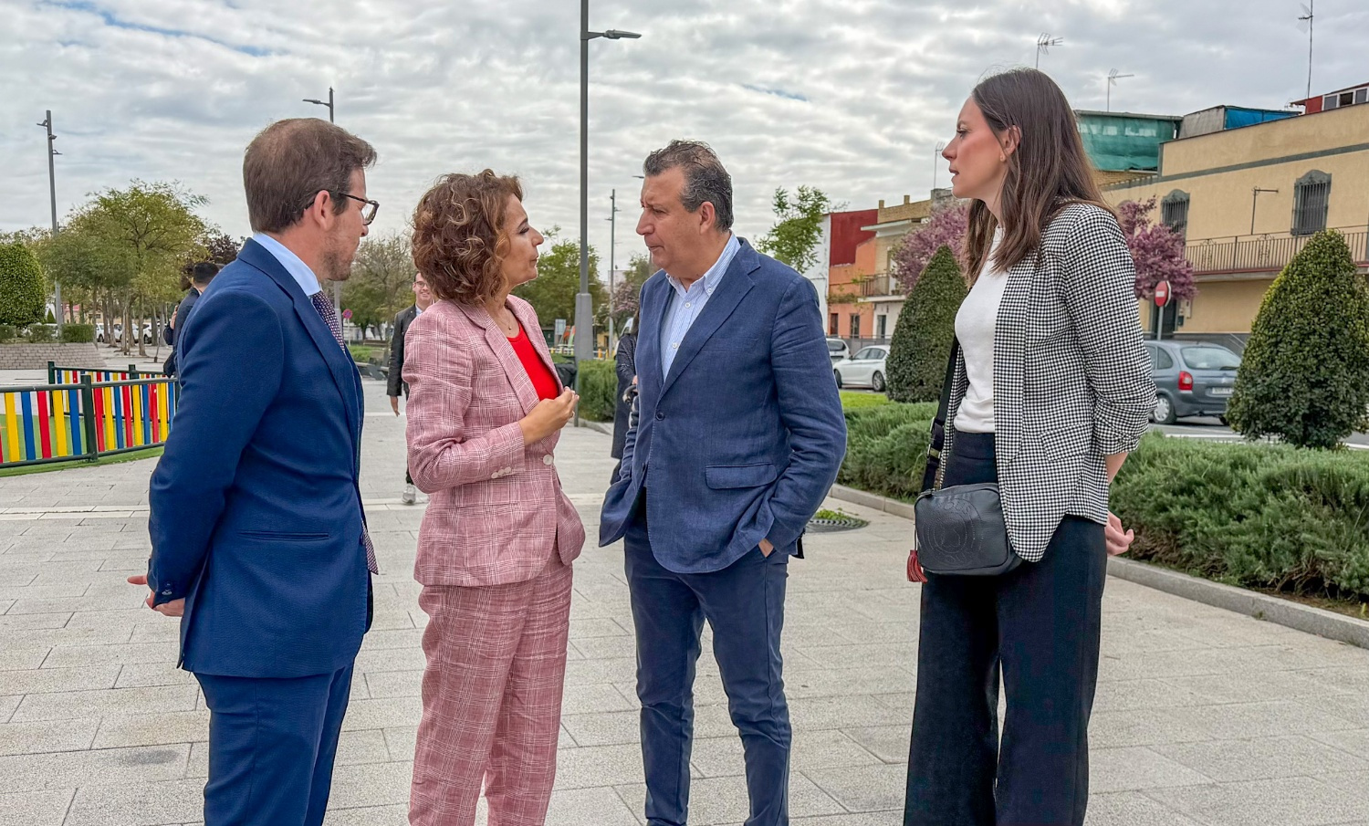 “La Rinconada hace política con mayúsculas para igualar a las personas”