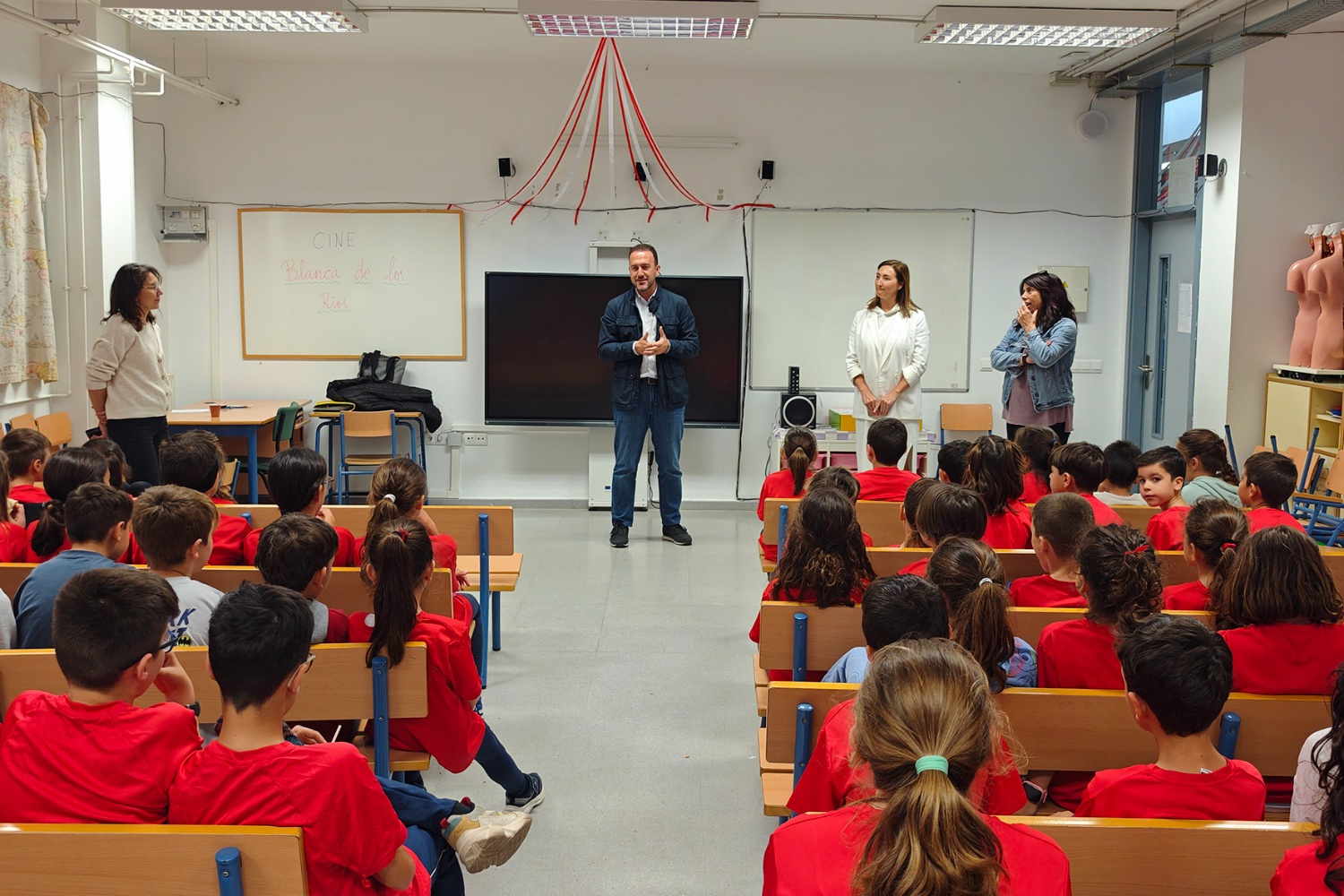 El Blanca de los Ríos vuelve a ser el colegio con más participación en la Carrera Popular