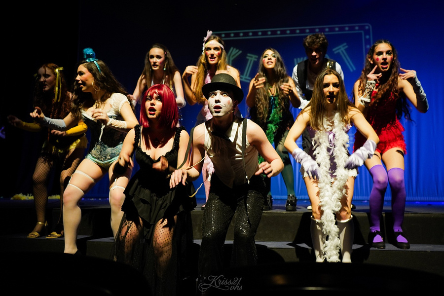 ‘Génesis’, la última propuesta de teatro musical del Bachillerato de Artes Escénicas del IES Carmen Laffón