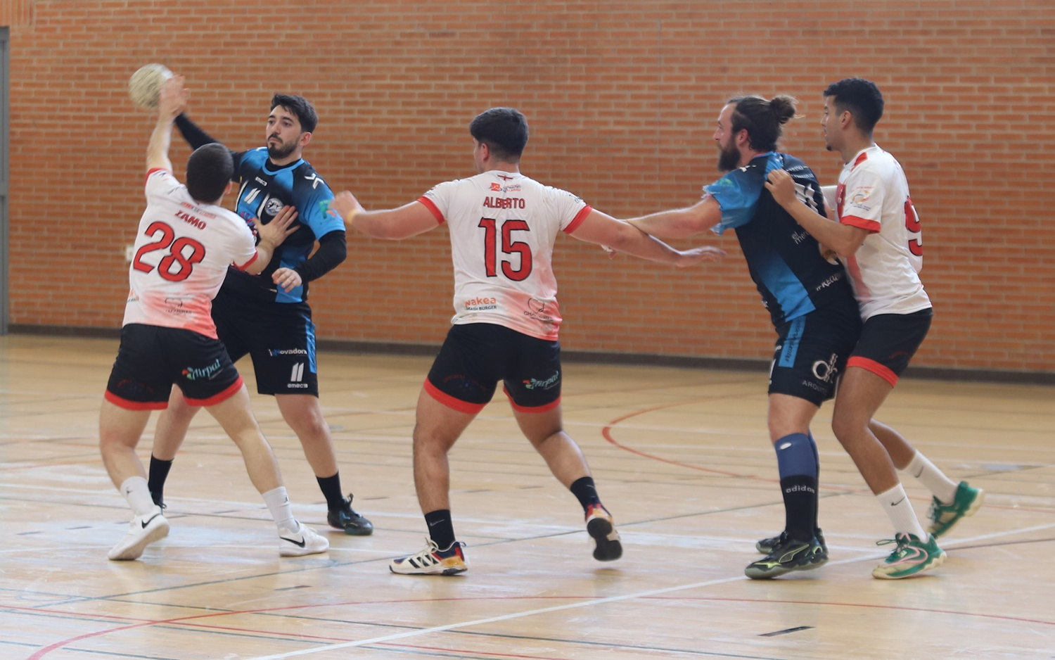 28-28: Un empate para despedir la temporada en casa