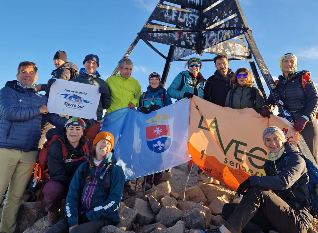 El Club Senderismo La Vega realiza una expedición a la cordillera del Atlas