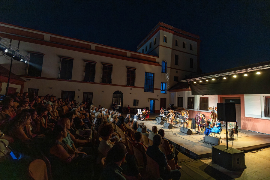 Alrededor de 10.000 personas participan en un verano cultural donde la música es la gran protagonista
