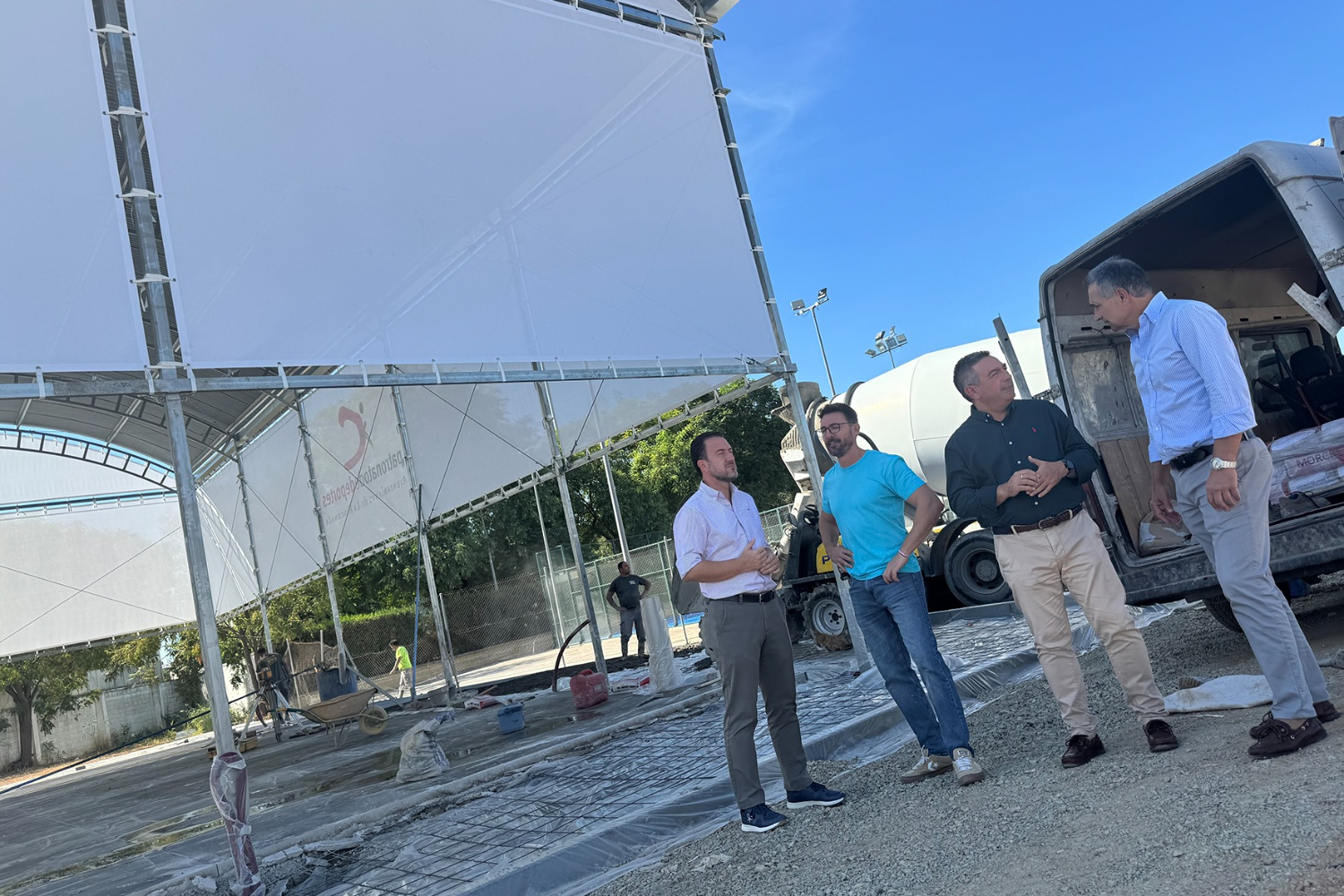 El Ayuntamiento ultima la puesta en servicio de las dos primeras pistas públicas de pádel cubiertas