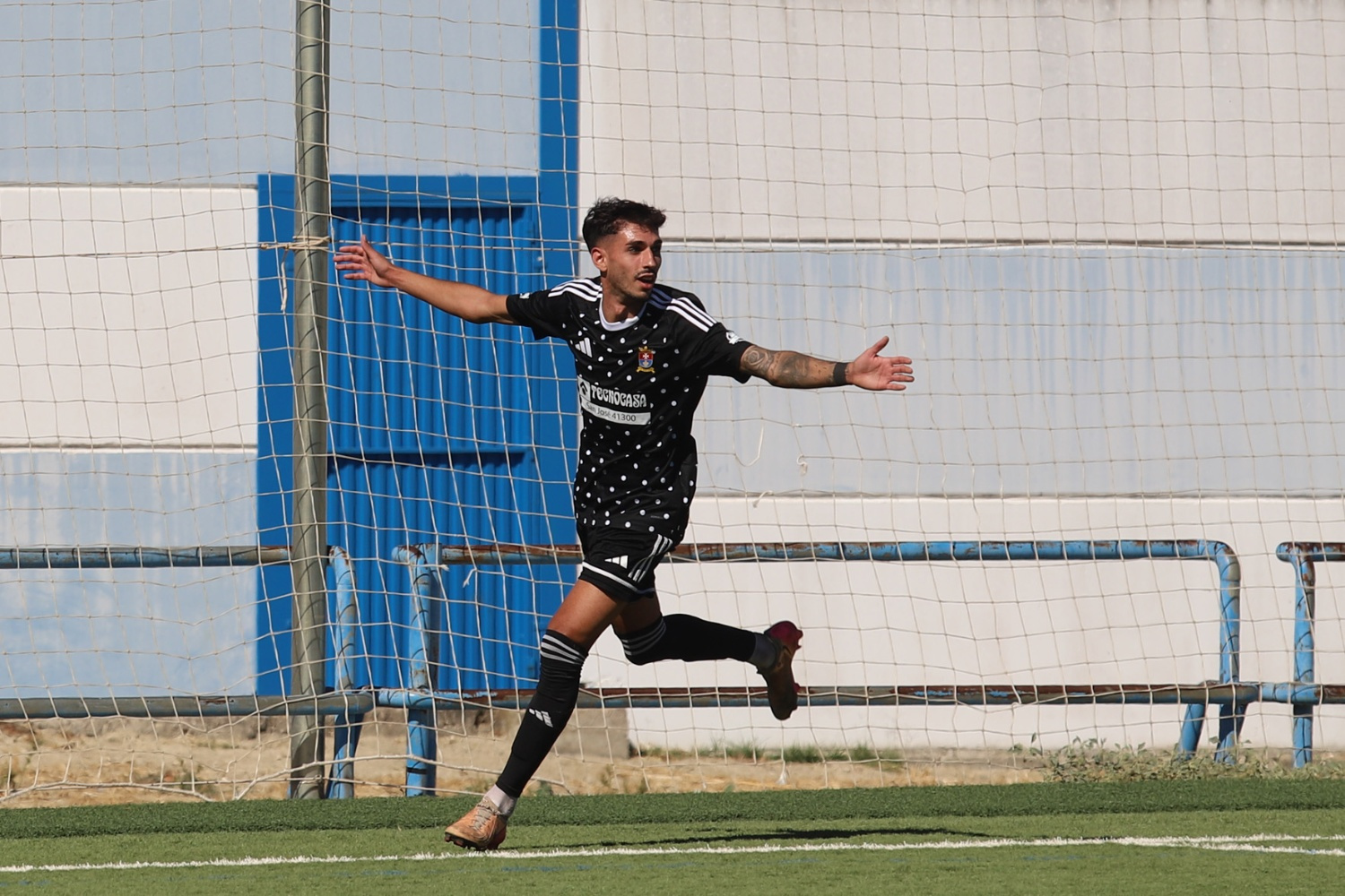 0-2: Otro día en la oficina